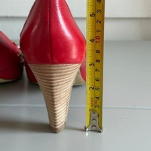 Franco Sarto Fanatic Red Leather Studded Peep Toe Pumps Stacked Heel Size 10M - Picture 11 of 14